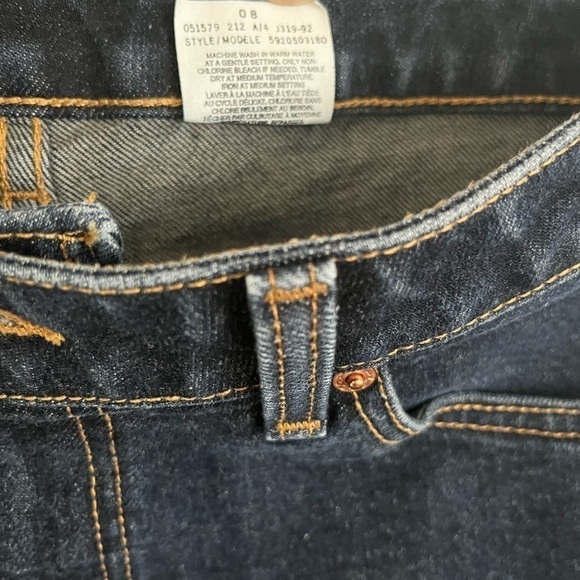 VINTAGE Levi’s Made in Canada Denim Blue Jeans Womens Size 10 Hemmed Red Tab HTF - Picture 7 of 12